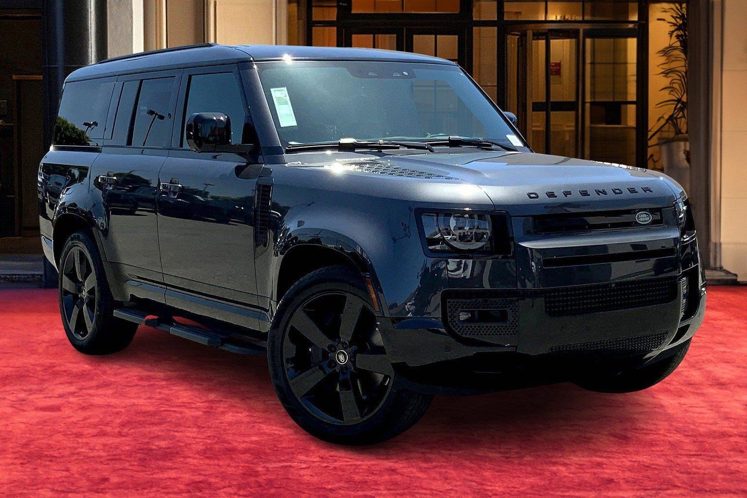 New 2025 Land Rover Defender 130 X-Dynamic SE AWD/4WD image 5