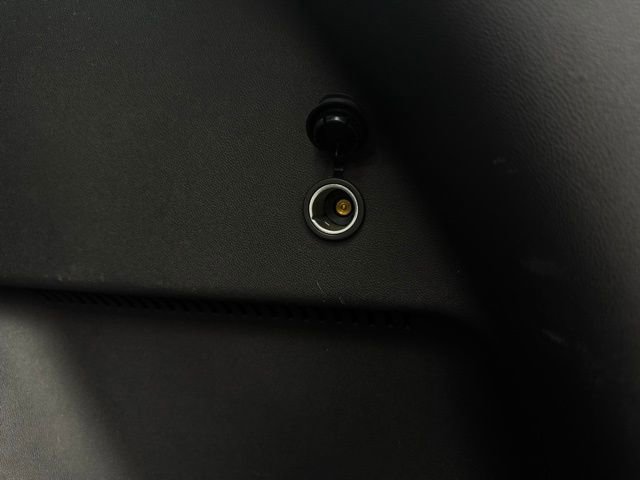 Used 2023 Chevrolet Equinox LS image 10