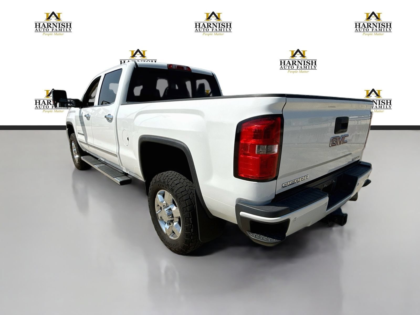 Used 2015 GMC Sierra 3500 Denali AWD/4WD image 3