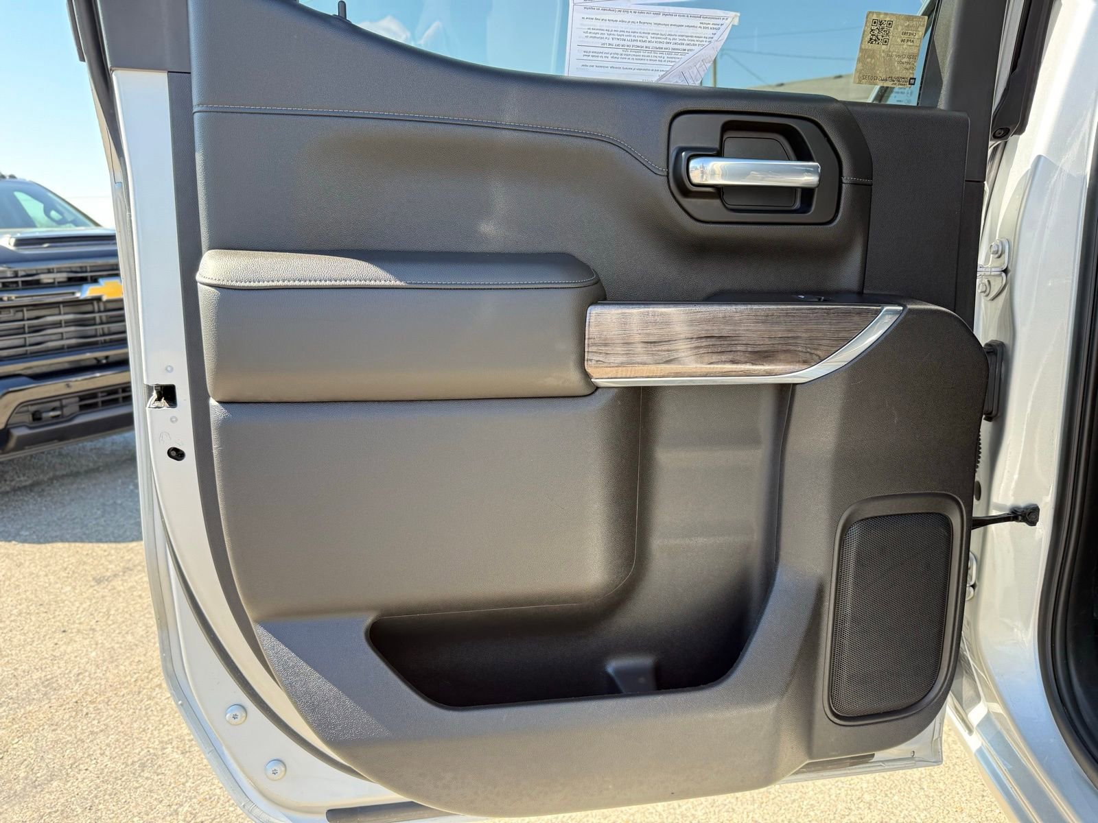 Used 2020 Chevrolet Silverado 1500 LTZ w/ LTZ Plus Package image 22