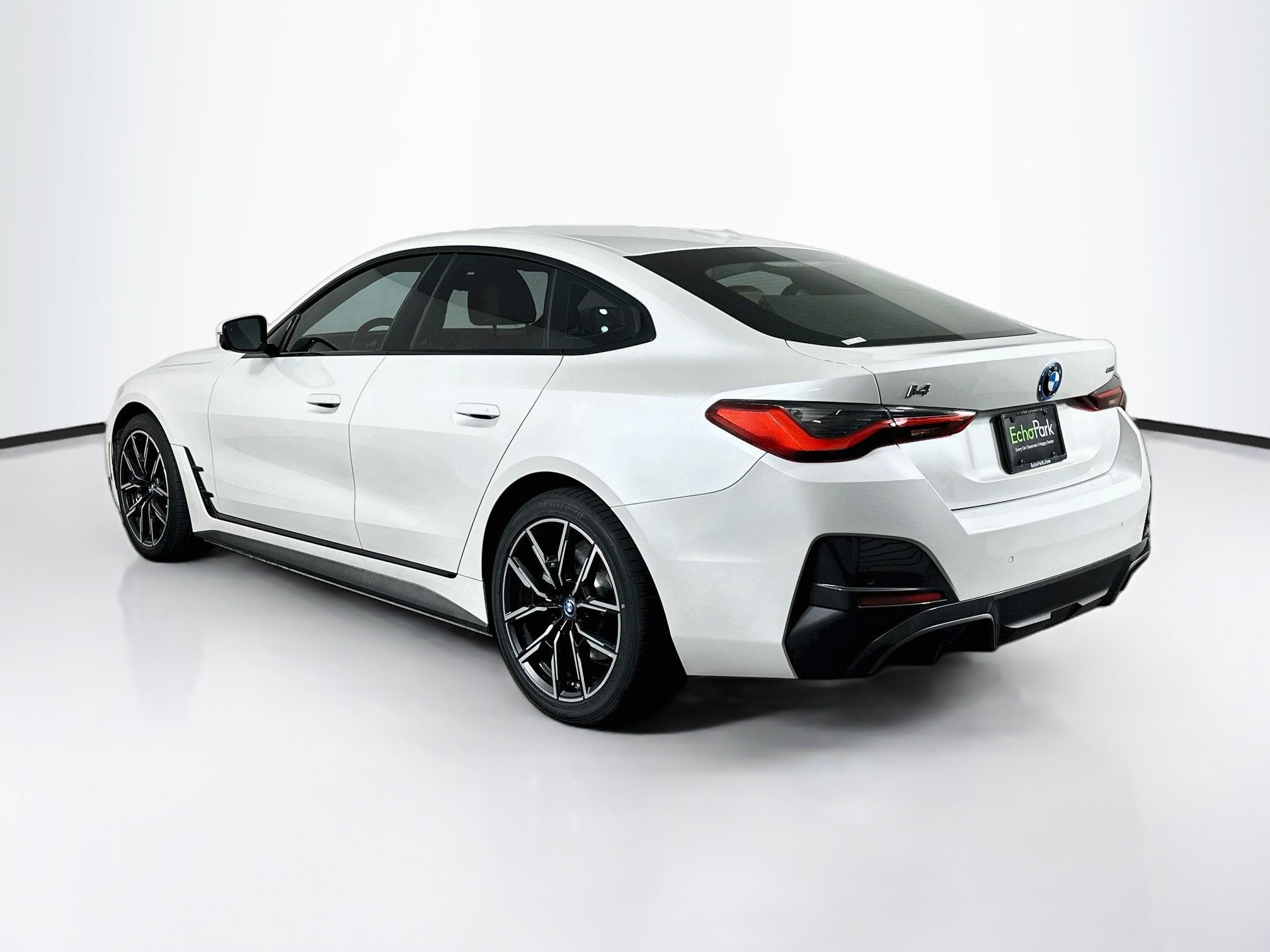 Used 2023 BMW i4 eDrive40 w/ M Sport Package RWD image 5