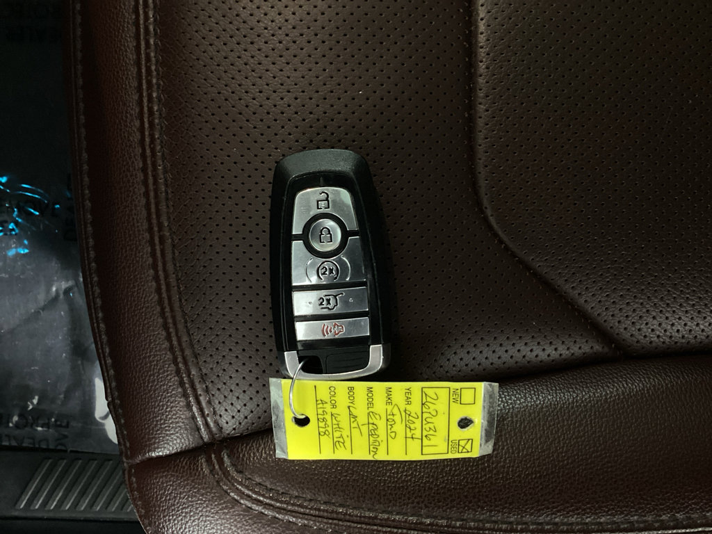 Used 2024 Ford Expedition Limited image 39
