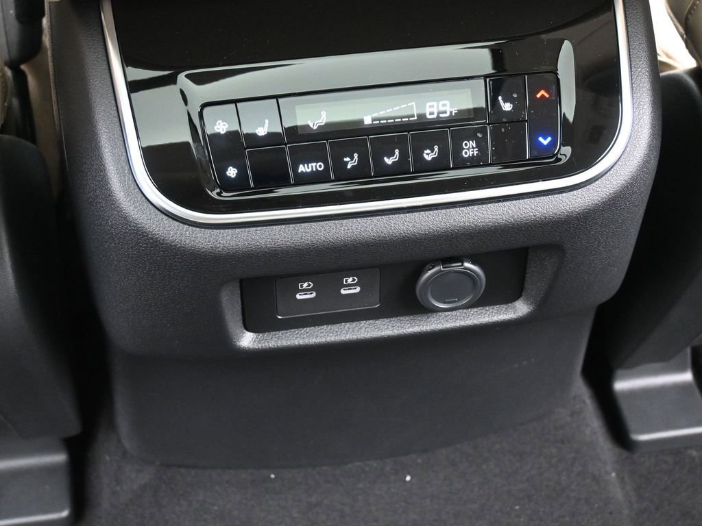 New 2026 Nissan Armada Platinum image 15