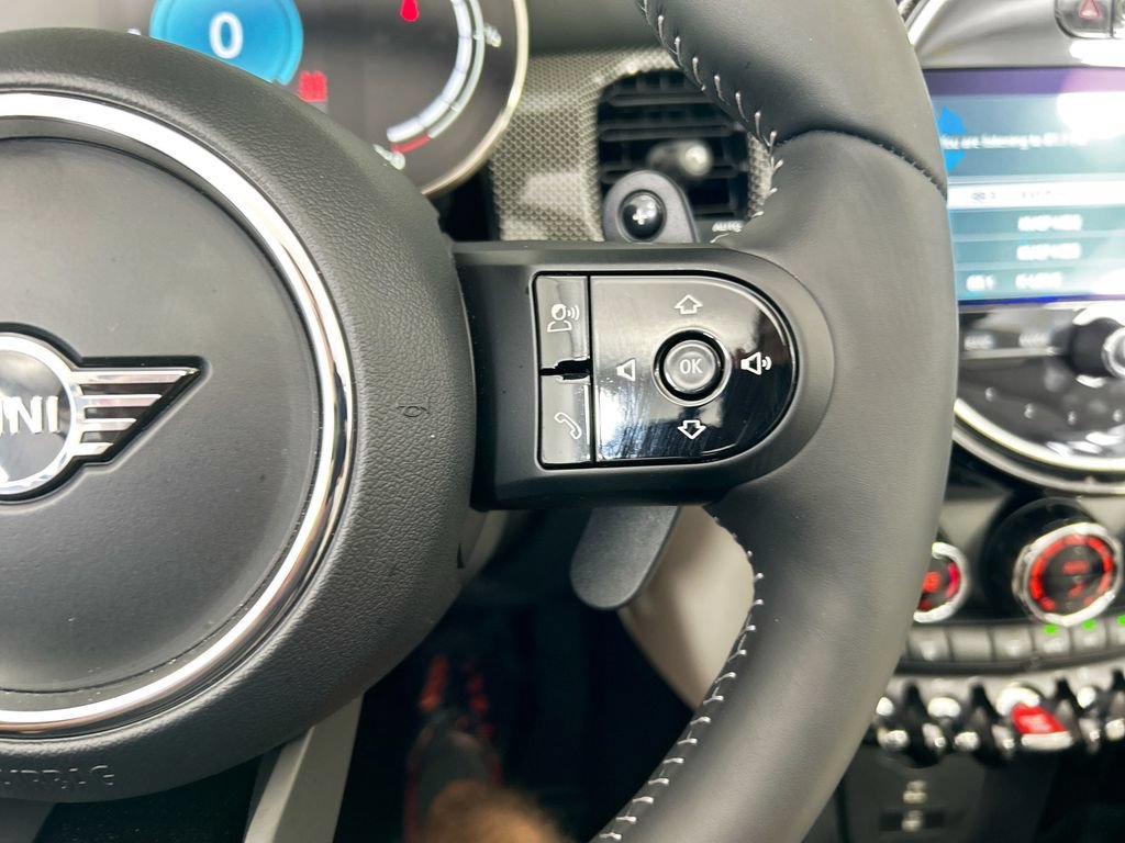 Used 2024 MINI Cooper S FWD image 16