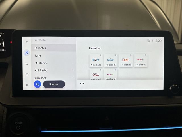 Used 2023 Toyota Prius XLE image 16