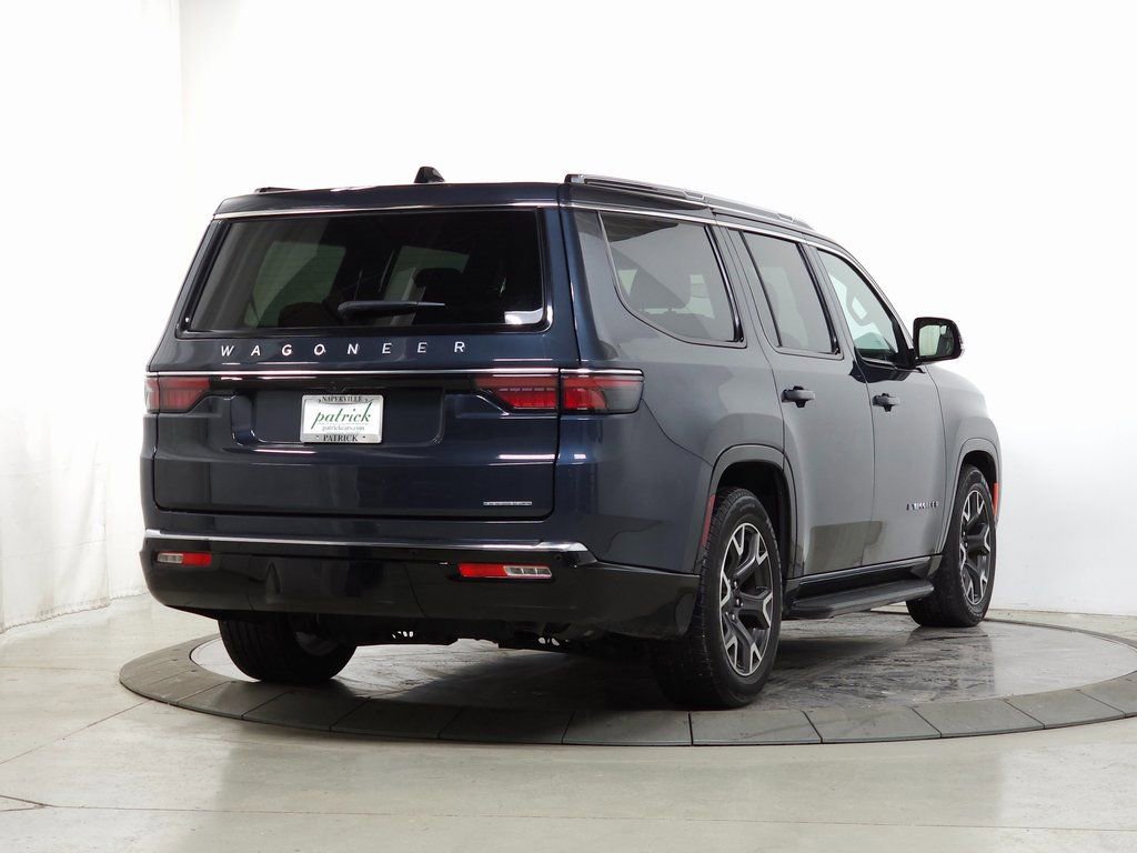 Used 2024 Jeep Wagoneer Series III AWD/4WD image 8