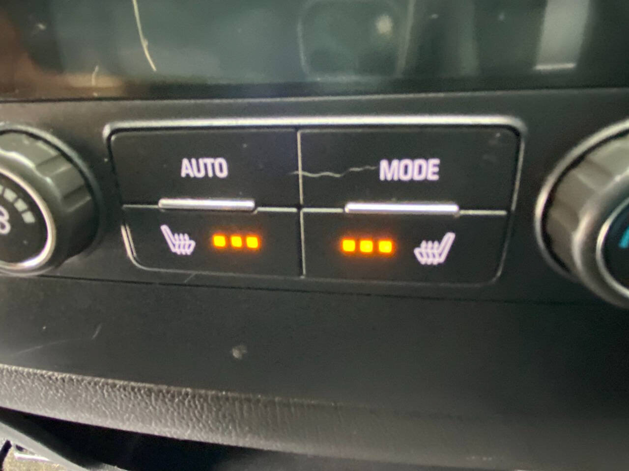 Used 2017 Chevrolet Suburban Premier RWD image 50