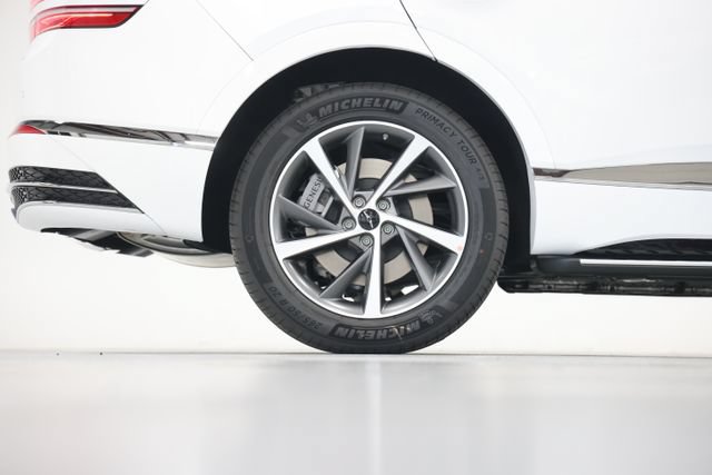 New 2026 Genesis GV80 2.5T Select AWD/4WD image 17