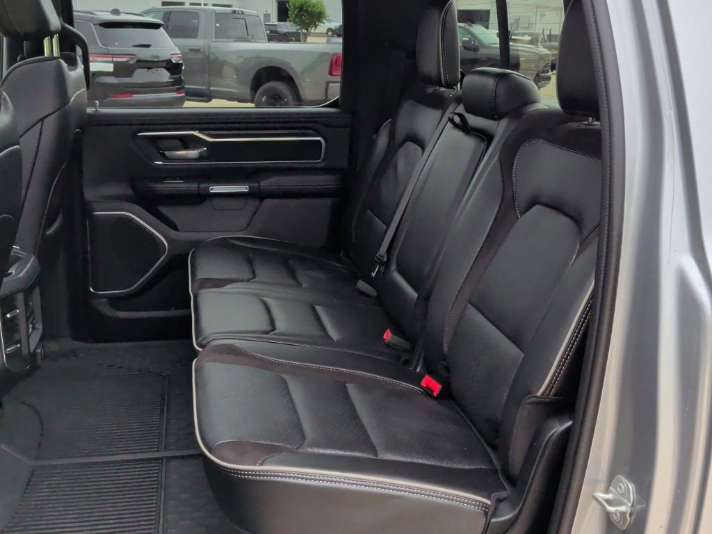 Used 2024 RAM 1500 Laramie AWD/4WD image 42