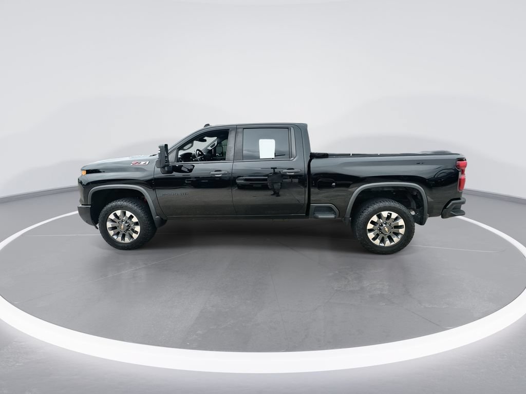 Used 2024 Chevrolet Silverado 2500 Custom w/ Custom Value Package AWD/4WD image 5
