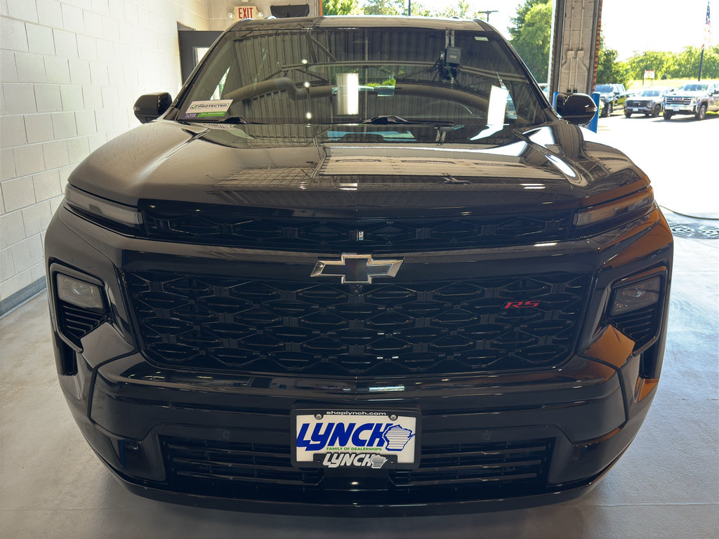 Used 2026 Chevrolet Traverse RS w/ LPO, Floor Liner Package AWD/4WD image 8