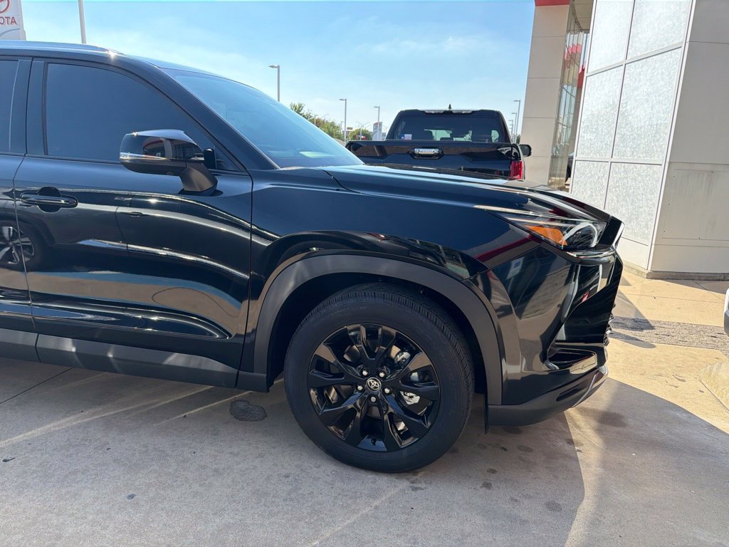 Used 2026 Toyota Grand Highlander AWD Hybrid image 13