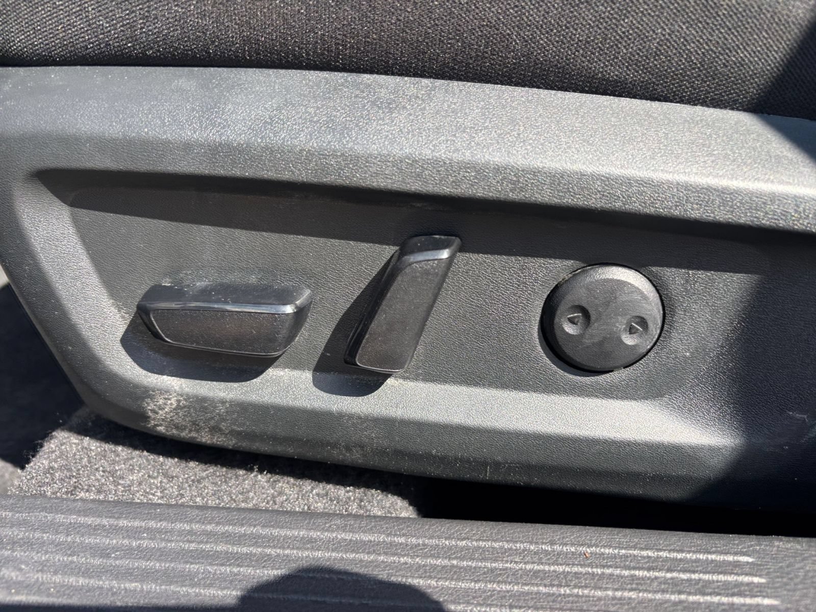 Used 2026 Nissan Rogue SV AWD/4WD image 21