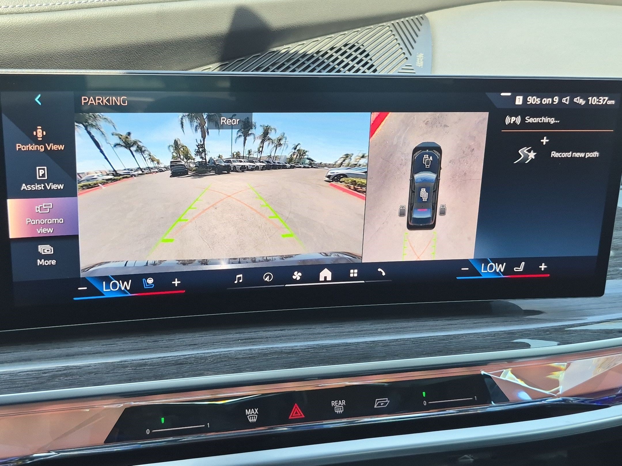 Used 2025 BMW i7 eDrive50 w/ M Sport Package RWD image 25