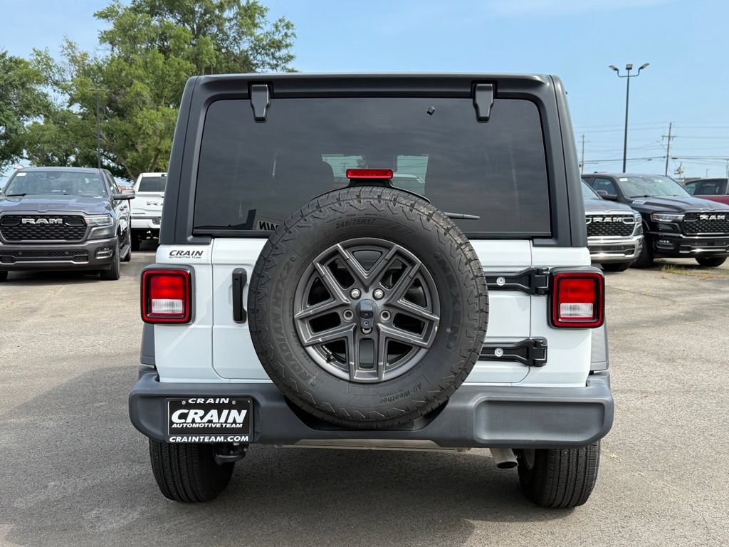 Used 2024 Jeep Wrangler Unlimited Sport AWD/4WD image 6