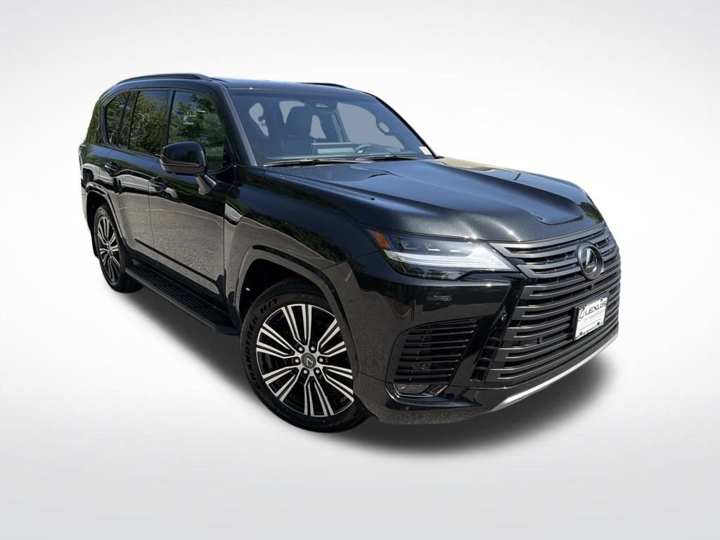 New 2026 Lexus LX 600 4WD w/ Luxury Package image 3