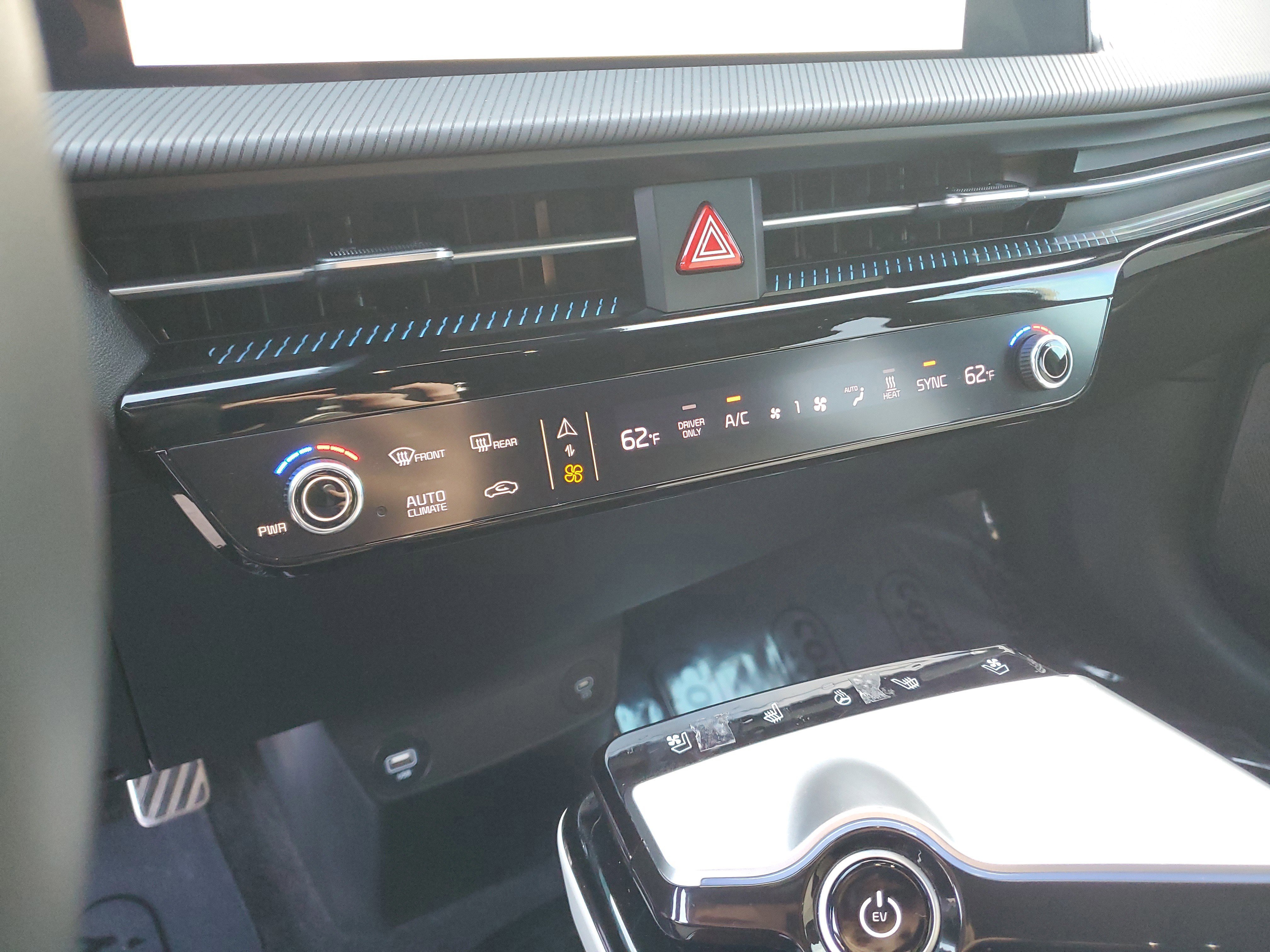 Certified 2023 Kia EV6 GT-Line w/ GT-Line White Seat Package image 17