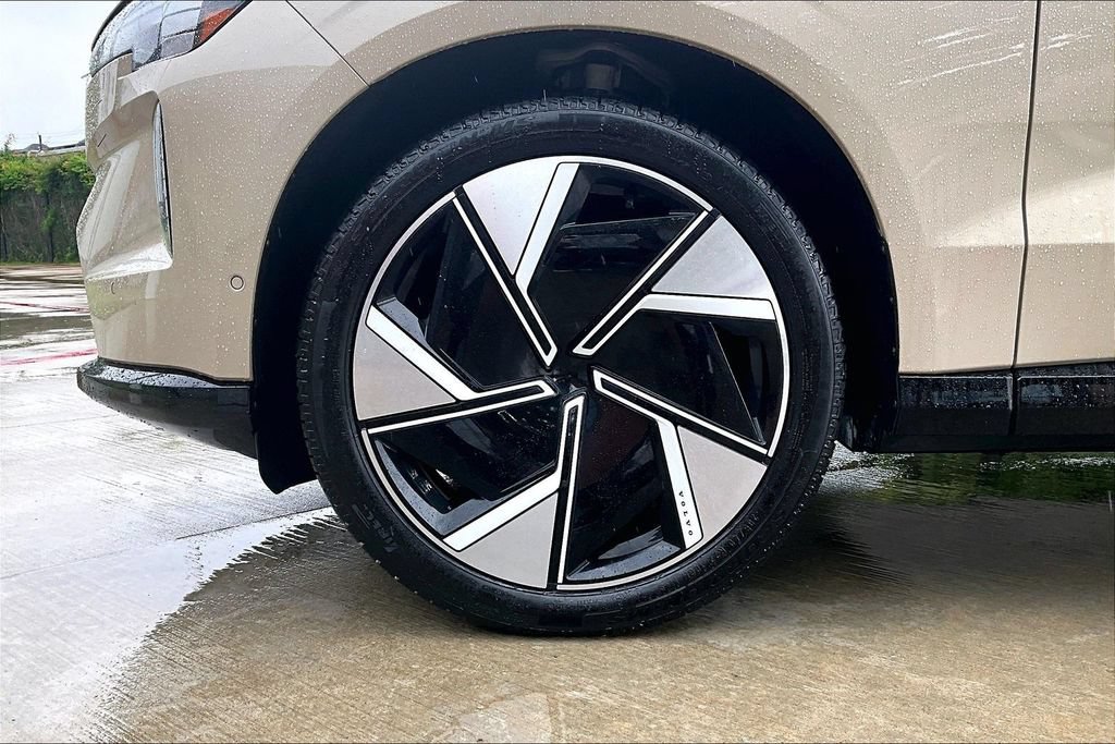 Used 2025 Volvo EX90 Ultra AWD/4WD image 11