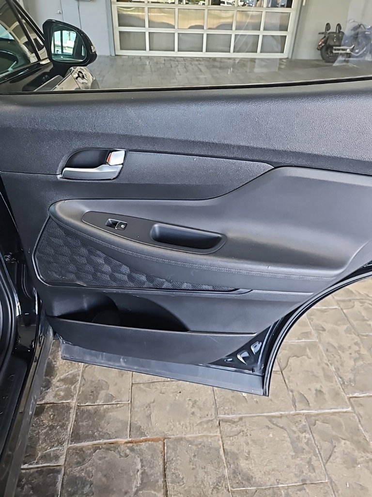 Used 2023 Hyundai Santa Fe SEL image 14