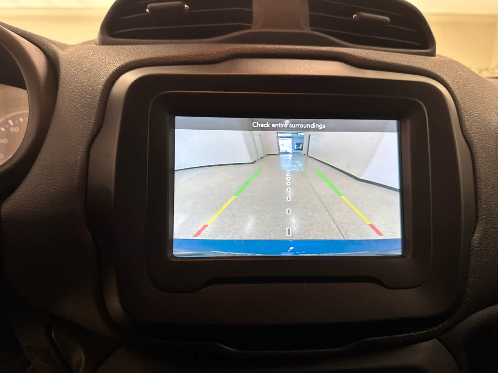 Used 2020 Jeep Renegade Latitude w/ Cold Weather Group image 16