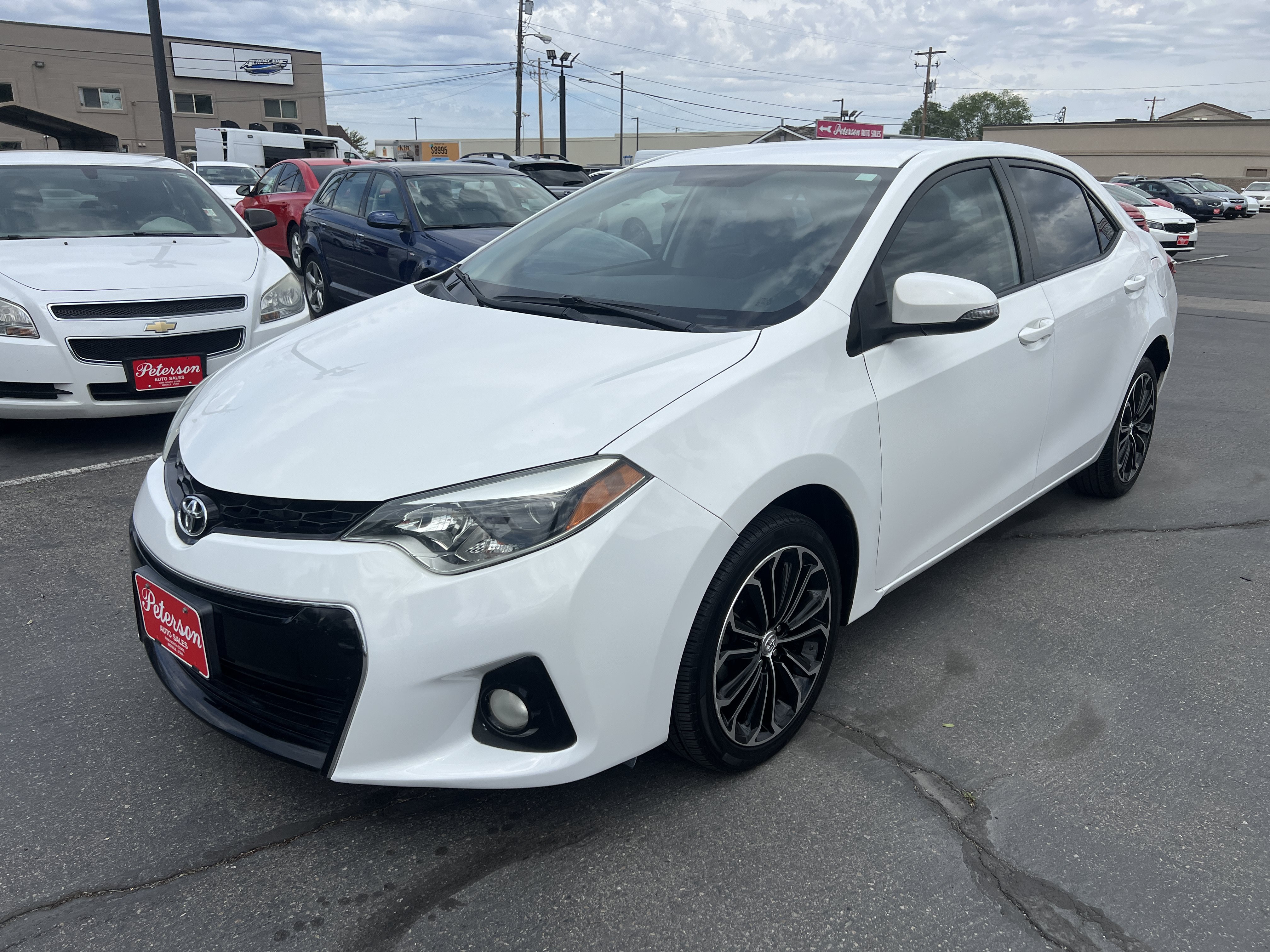 Used 2015 Toyota Corolla S FWD image 2