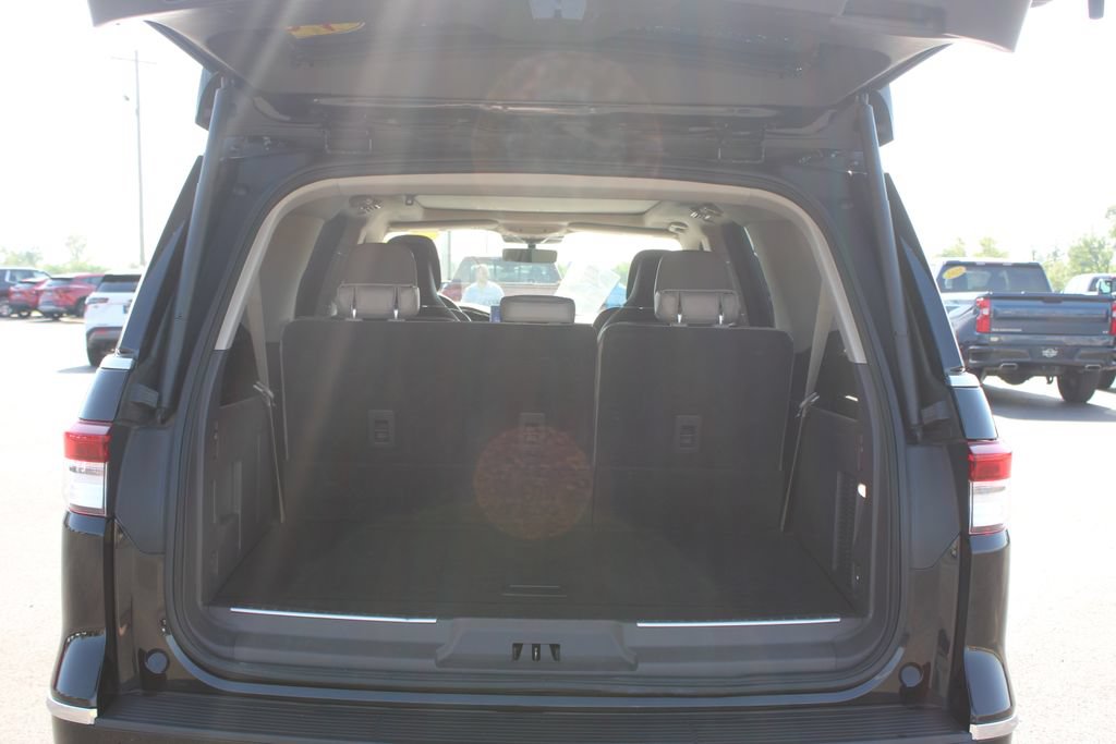 Used 2024 Lincoln Navigator L Reserve AWD/4WD image 13