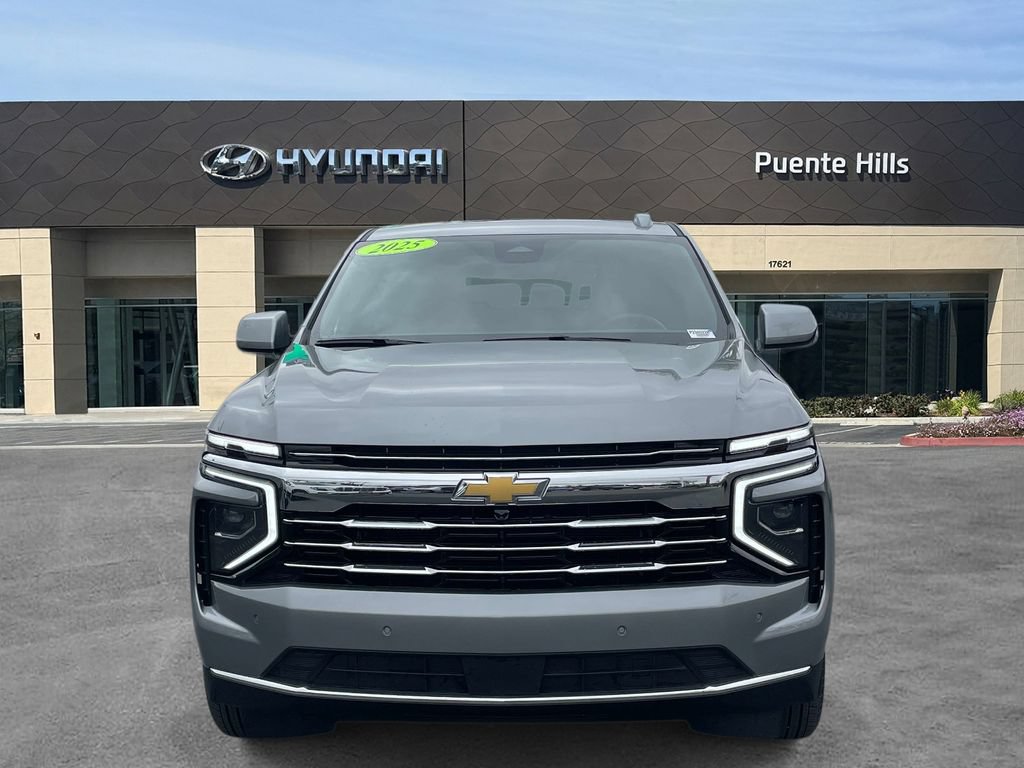 Used 2025 Chevrolet Tahoe LT AWD/4WD image 2