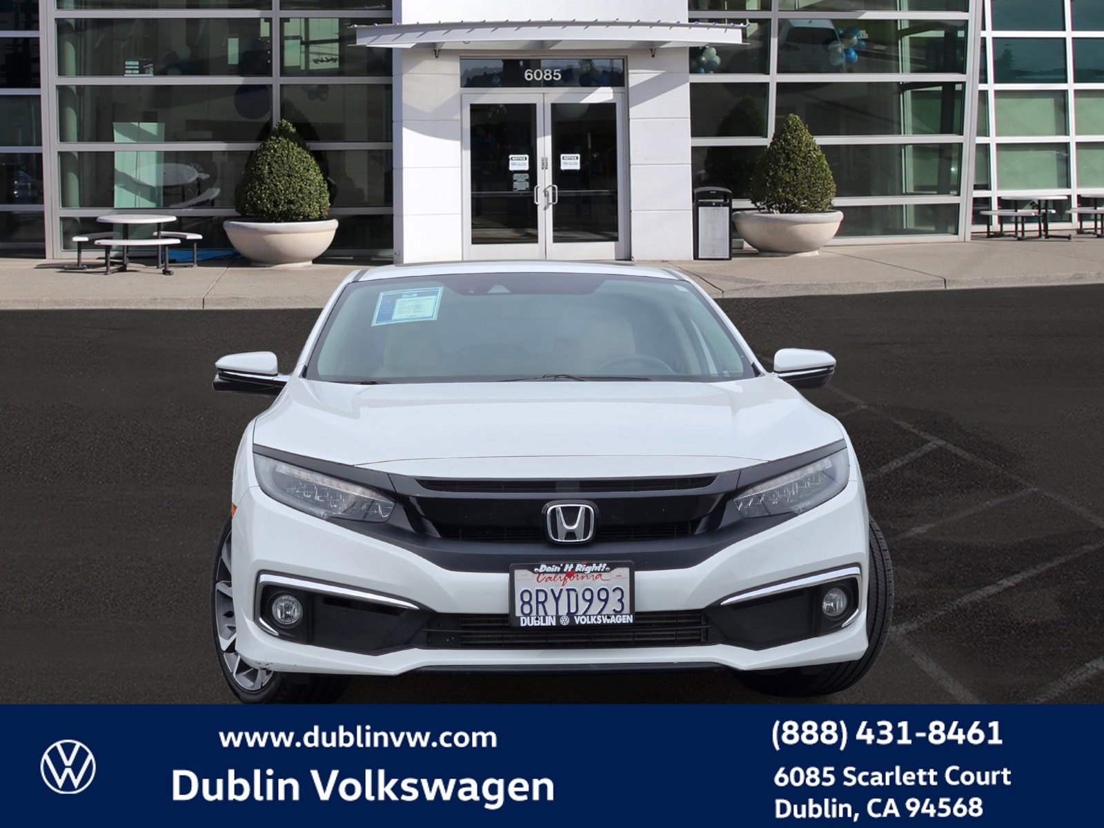Used 2020 Honda Civic Touring image 2