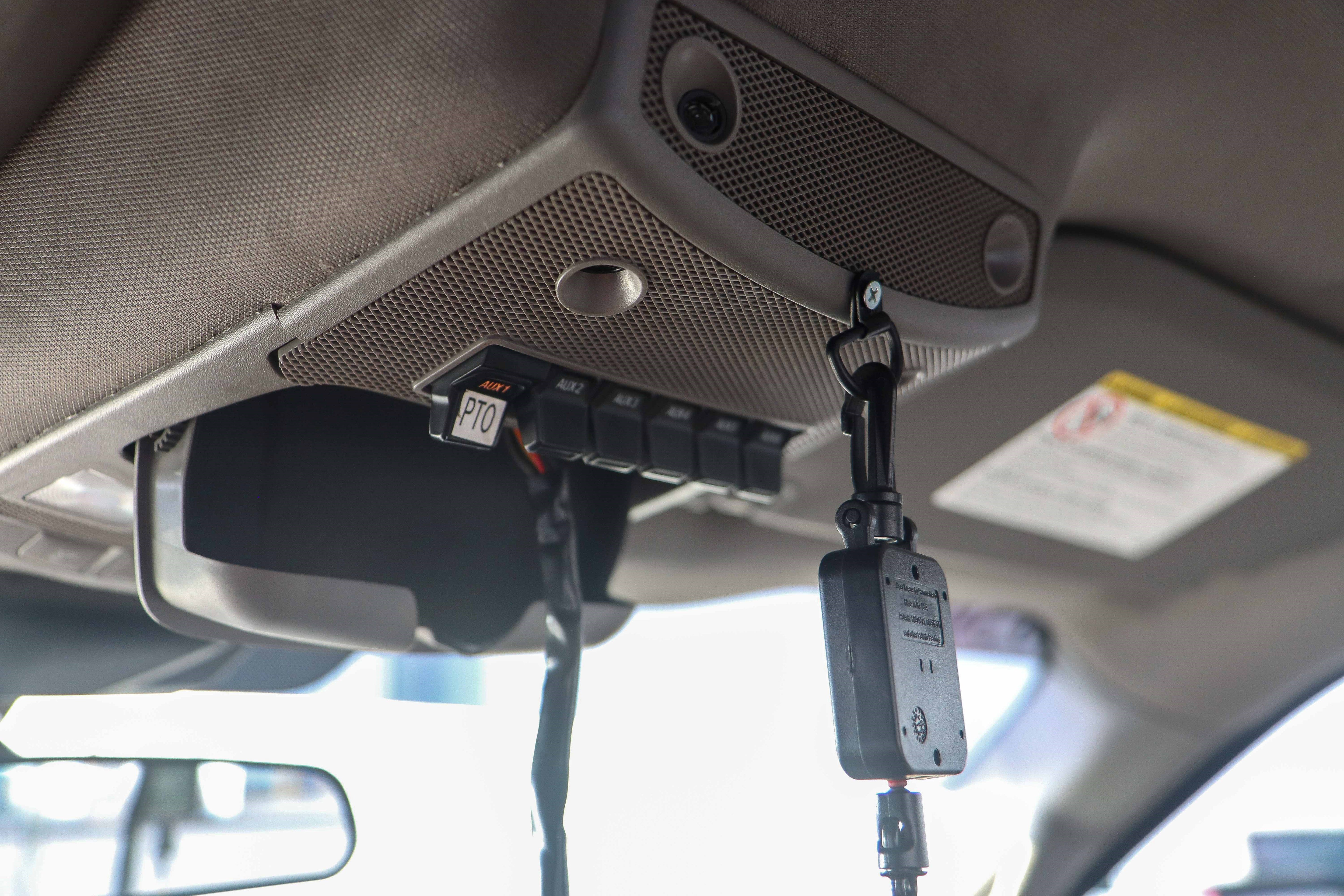 Used 2022 Ford F550 4x4 Regular Cab Super Duty w/ Power Equipment Group image 22