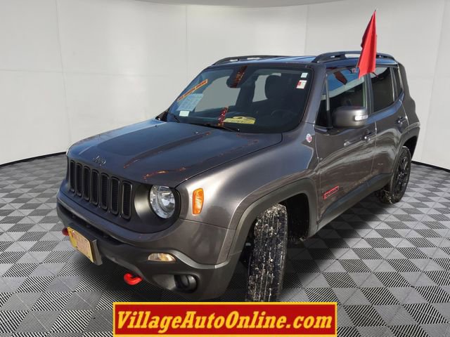 Used 2018 Jeep Renegade Trailhawk w/ Cold Weather Group II image 1