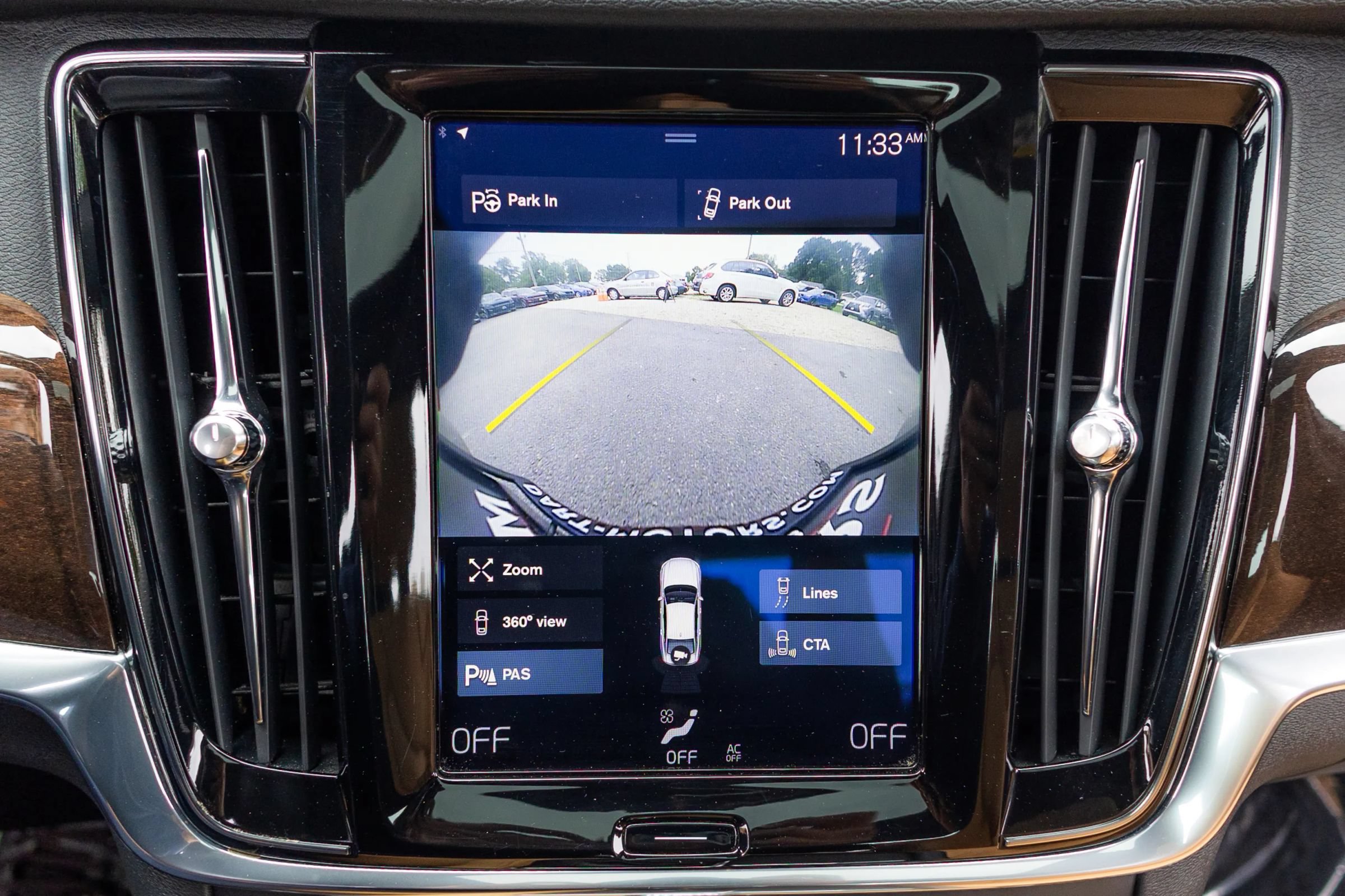 Used 2017 Volvo S90 T5 Momentum w/ Vision Package FWD image 20