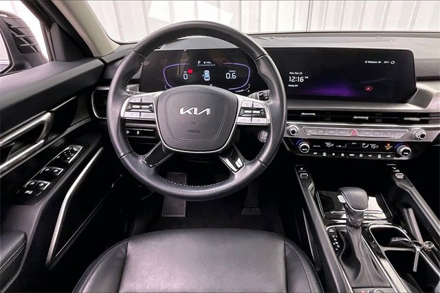 Used 2023 Kia Telluride S w/ S Sunroof Package image 5
