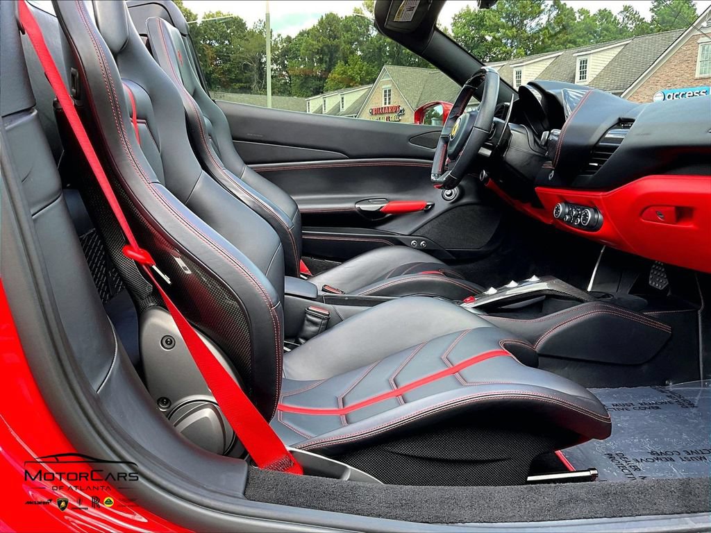 Used 2017 Ferrari 488 Spider RWD image 8