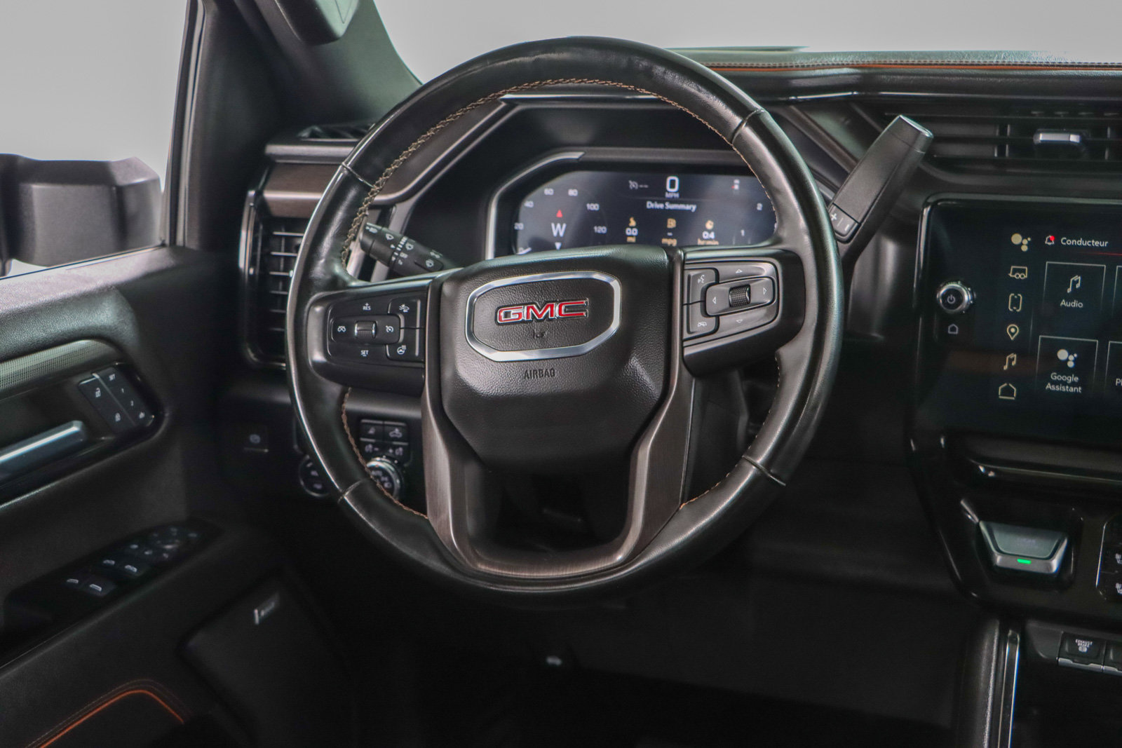 Used 2024 GMC Sierra 2500 AT4 w/ AT4 Preferred Package image 13