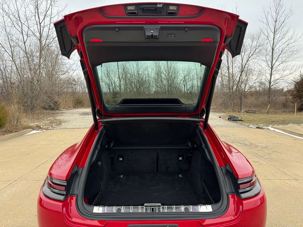 Used 2019 Porsche Panamera GTS image 17