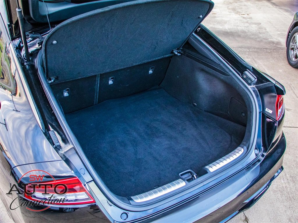 Used 2022 Kia Stinger GT-Line w/ Sun & Sound Package image 12