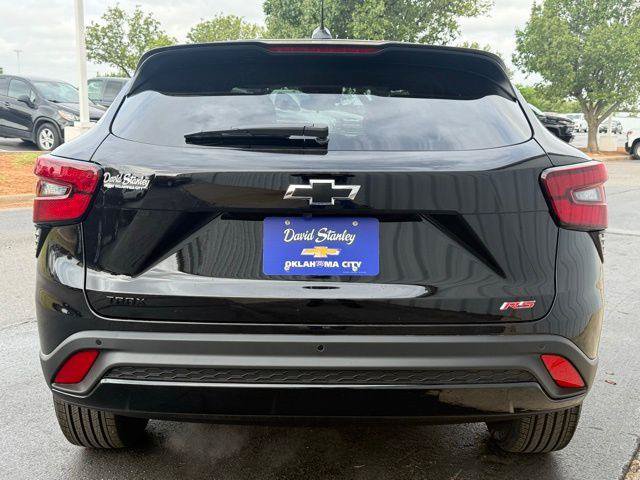 New 2026 Chevrolet Trax RS w/ Sunroof Package FWD image 15