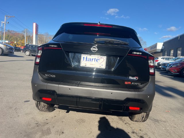 New 2026 Nissan Kicks SR w/ SR Premium Package AWD/4WD image 4