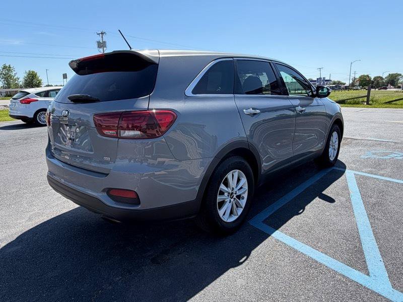 Used 2020 Kia Sorento LX FWD image 11