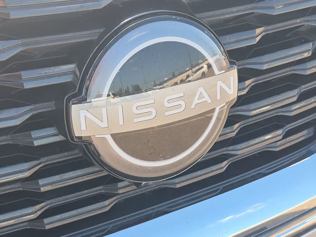 Used 2023 Nissan Rogue SV AWD/4WD image 11