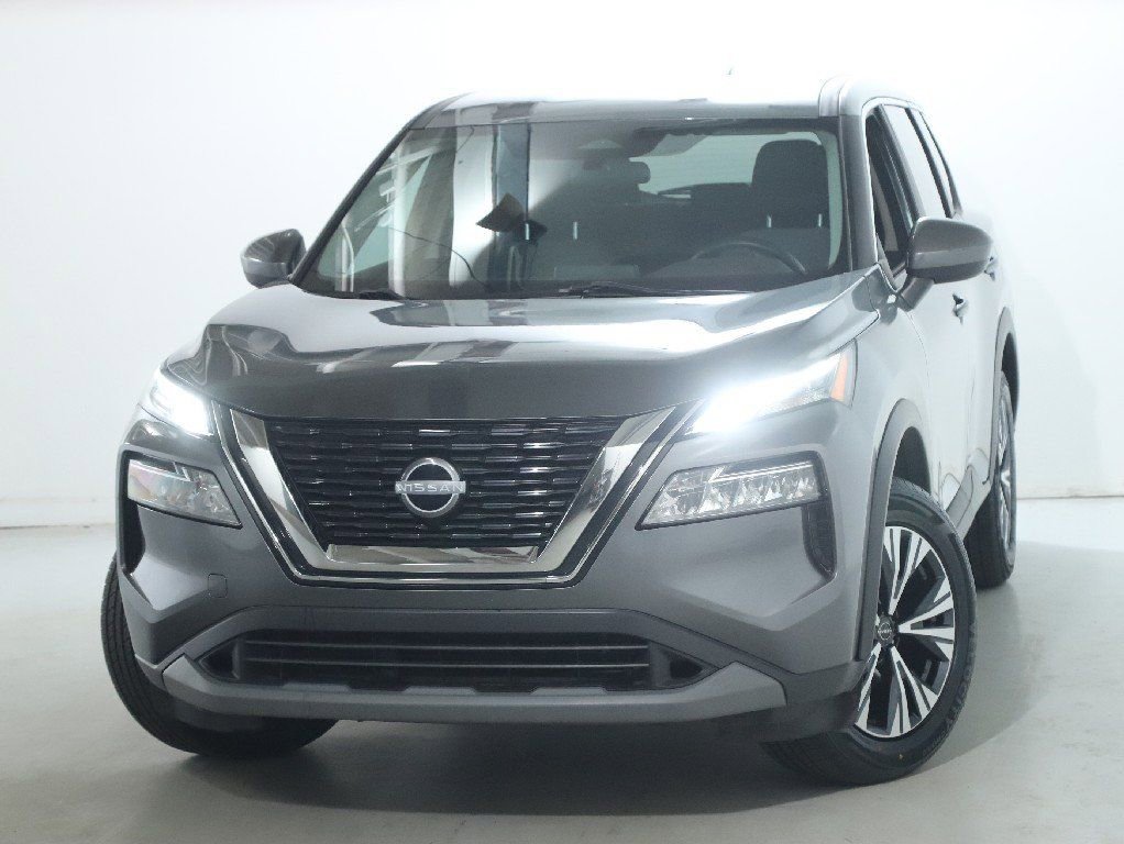 Used 2023 Nissan Rogue SV image 3
