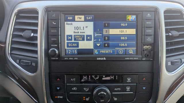 Used 2011 Jeep Grand Cherokee Limited image 35