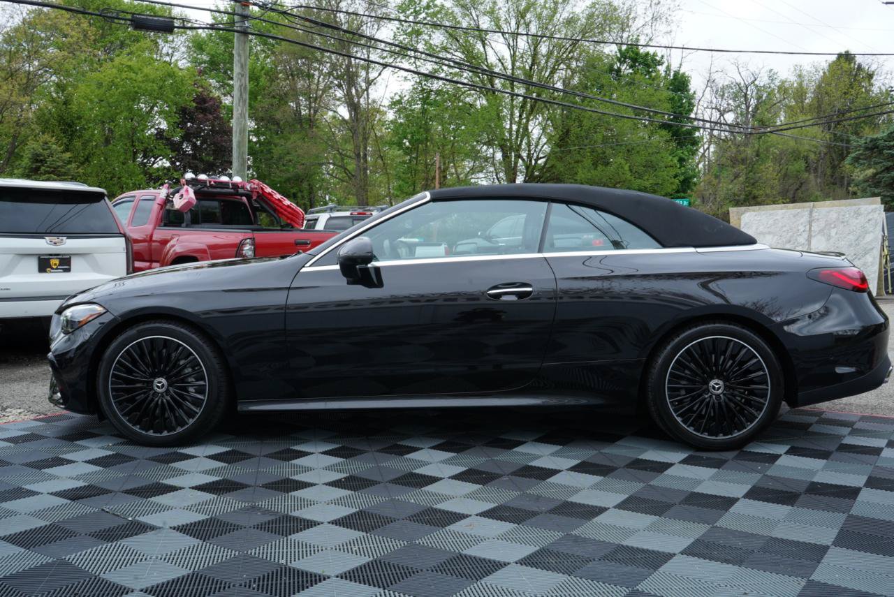 Used 2024 Mercedes-Benz CLE 450 4MATIC Cabriolet image 11