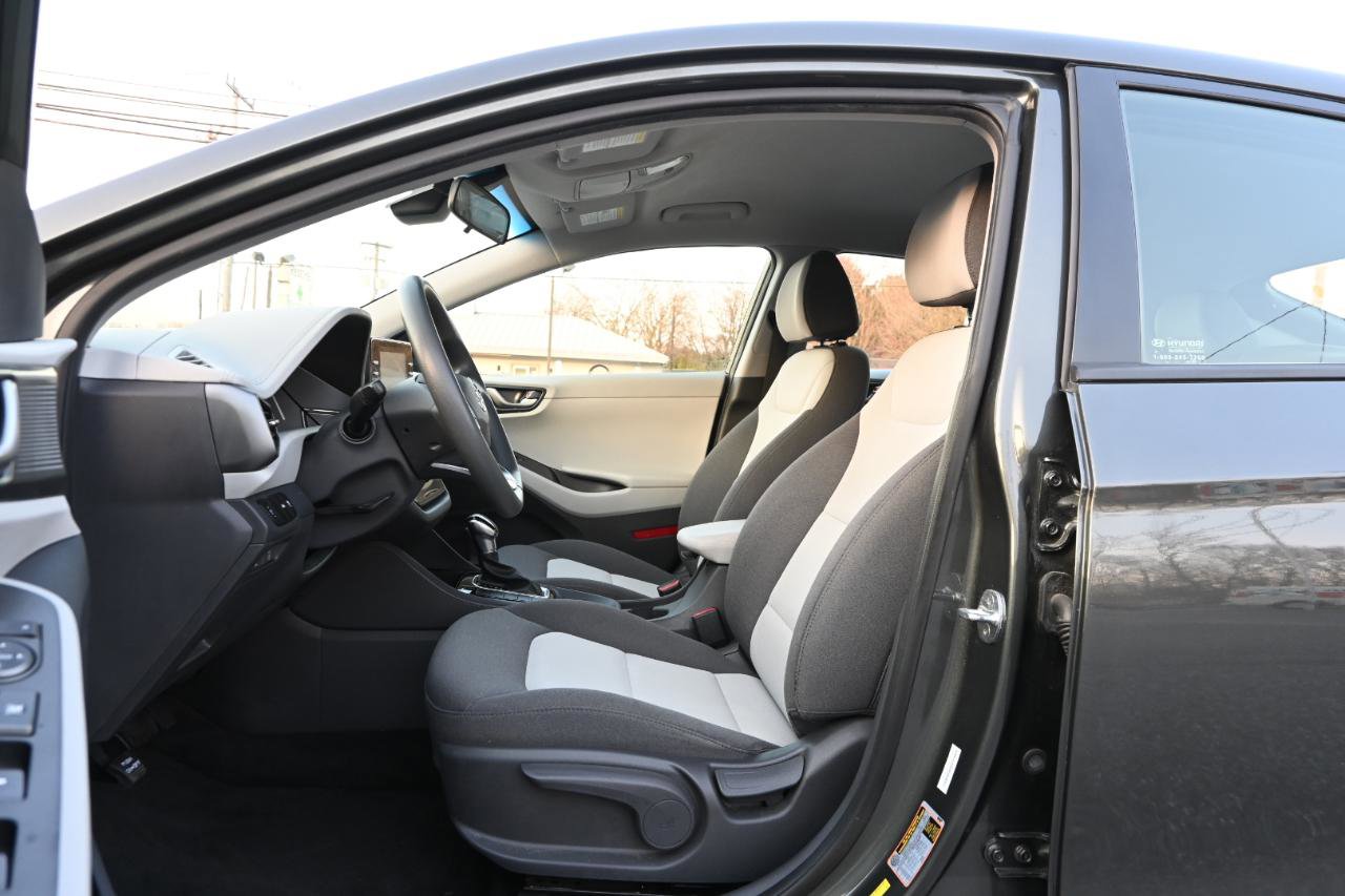 Used 2020 Hyundai Ioniq Blue FWD image 14