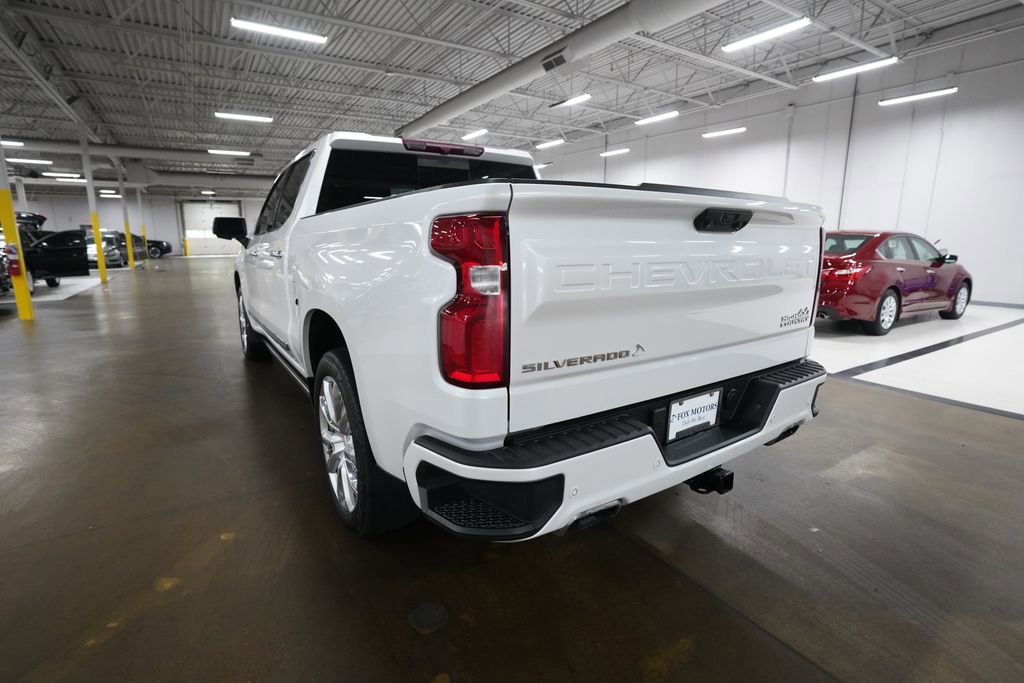 Used 2022 Chevrolet Silverado 1500 High Country w/ High Country Premium Package AWD/4WD image 34