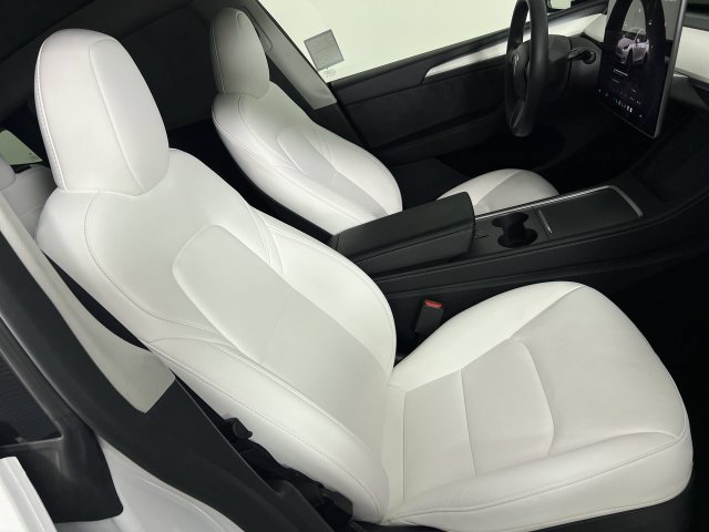 Used 2023 Tesla Model Y Long Range AWD/4WD image 27