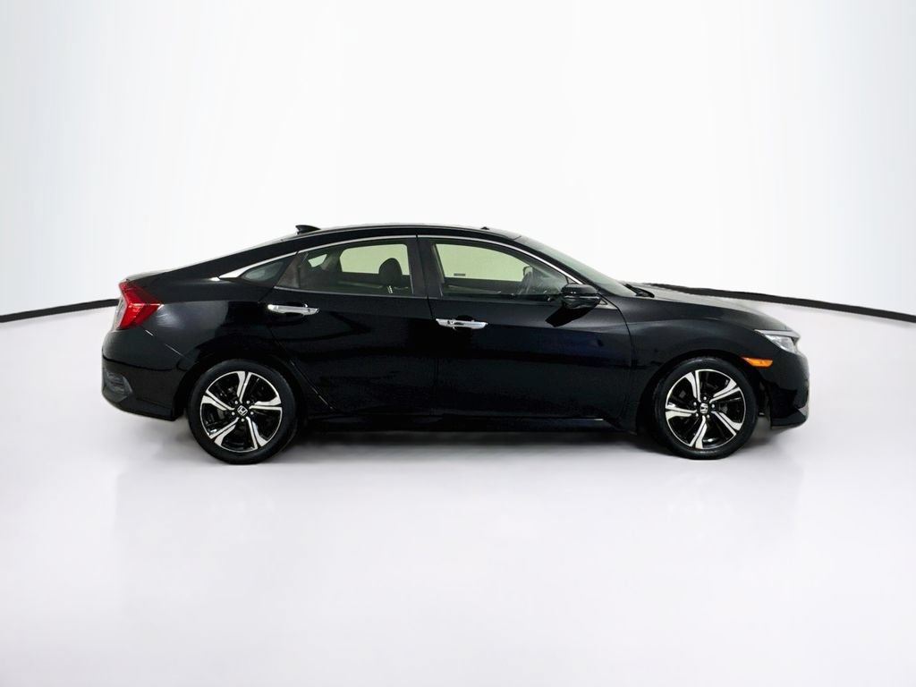 Used 2018 Honda Civic Touring image 8