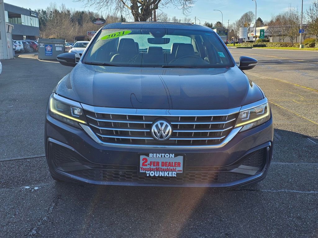 Used 2021 Volkswagen Passat 2.0T R-Line image 2