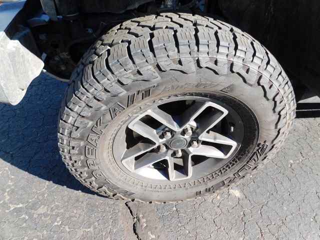 Used 2024 Jeep Gladiator Mojave w/ Technology Group image 4