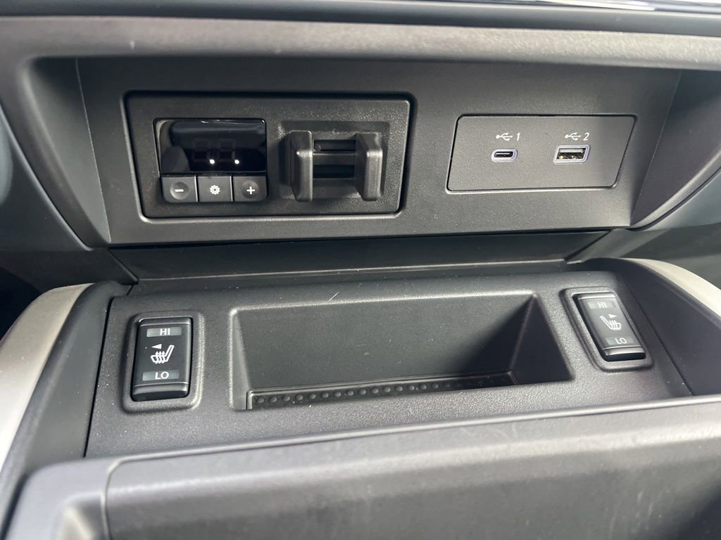 Certified 2024 Nissan Titan SV w/ SV Convenience Package image 57